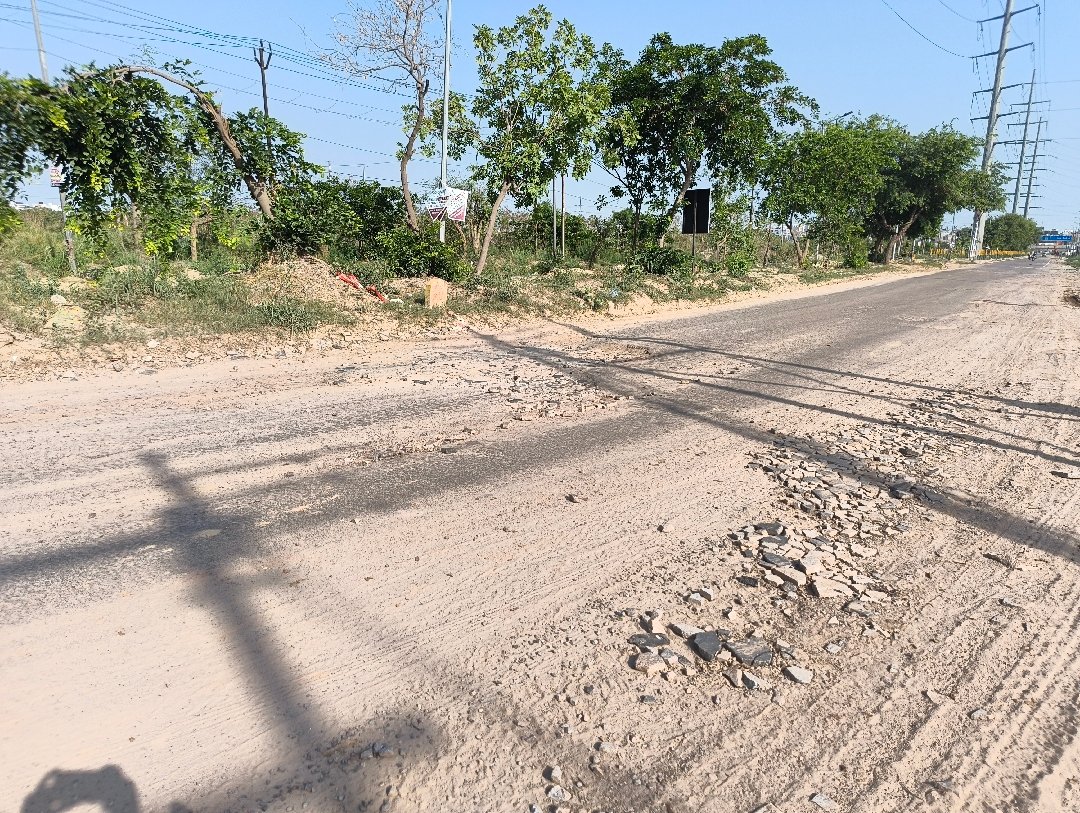 Sidharth Vihar road still broken, no repair till date. pathetic condition